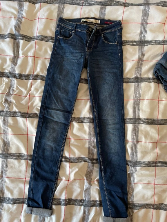 Джинсы Zara