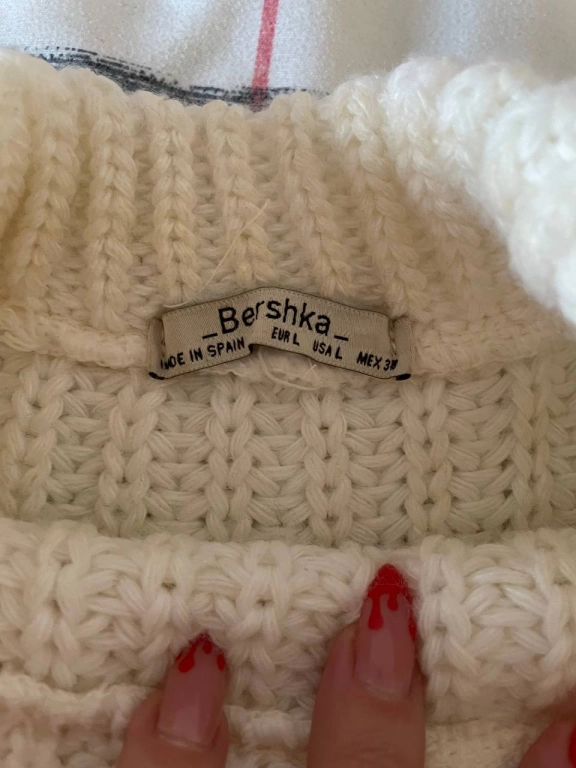 Свитер Bershka