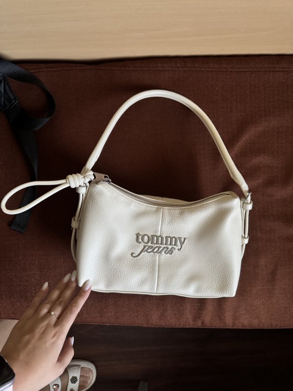 Сумка tommy hilfiger
